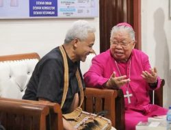 Keakraban Ganjar dengan Uskup Agung Merauke, Blak-blakan Soal Pemilu hingga Papua