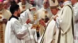 Pimpin Misa Kamis Putih, Paus Fransiskus Berpesan, Para Klerikus Hendaknya Hindari Sikap Munafik